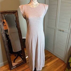 Laundry By Shelli Segal Light Gray Sleeveless Midi Dress